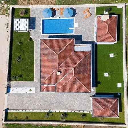 Villa Stonevilla By Aneo Travel *