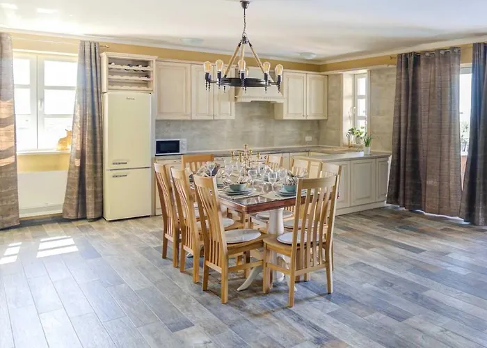 Stonevilla By Aneo Travel