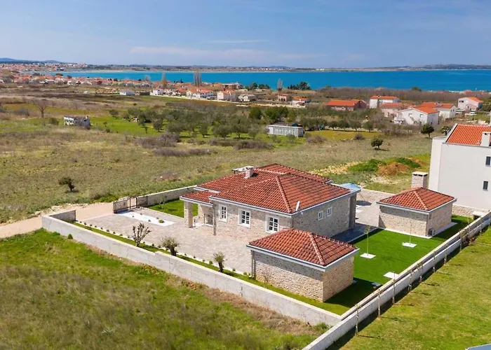 Stonevilla By Aneo Travel Villa